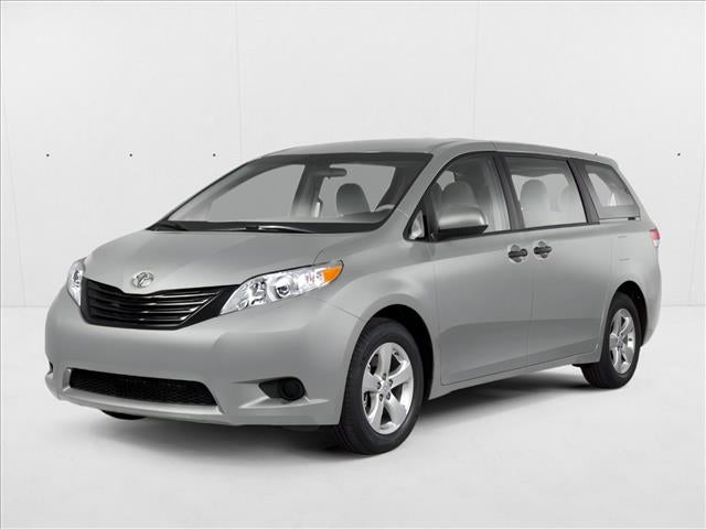 2013 Toyota Sienna 5dr 7-Pass Van V6 XLE AWD (Natl)