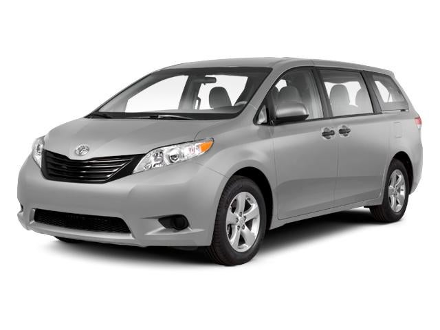 2013 Toyota Sienna 5dr 7-Pass Van V6 XLE AWD (Natl)
