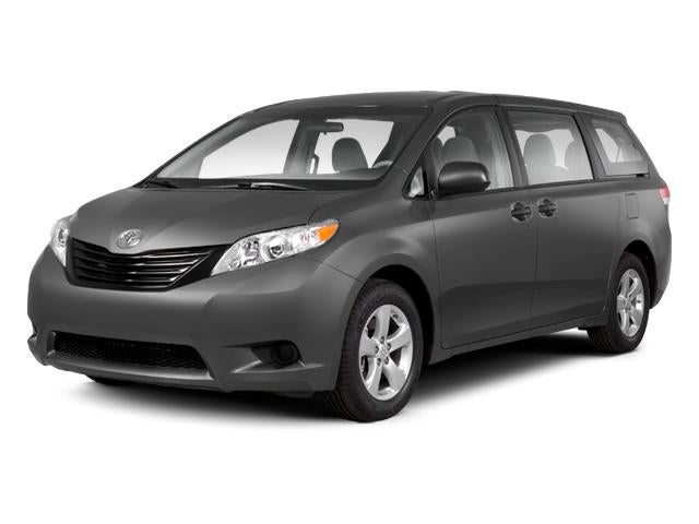 2013 Toyota Sienna 5dr 7-Pass Van V6 XLE AWD (Natl)
