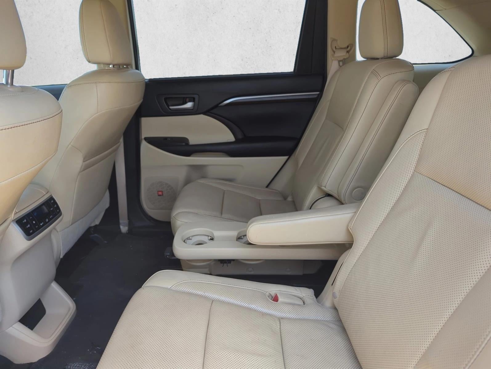 2016 Toyota Highlander AWD 4dr V6 Limited Platinum (Natl)