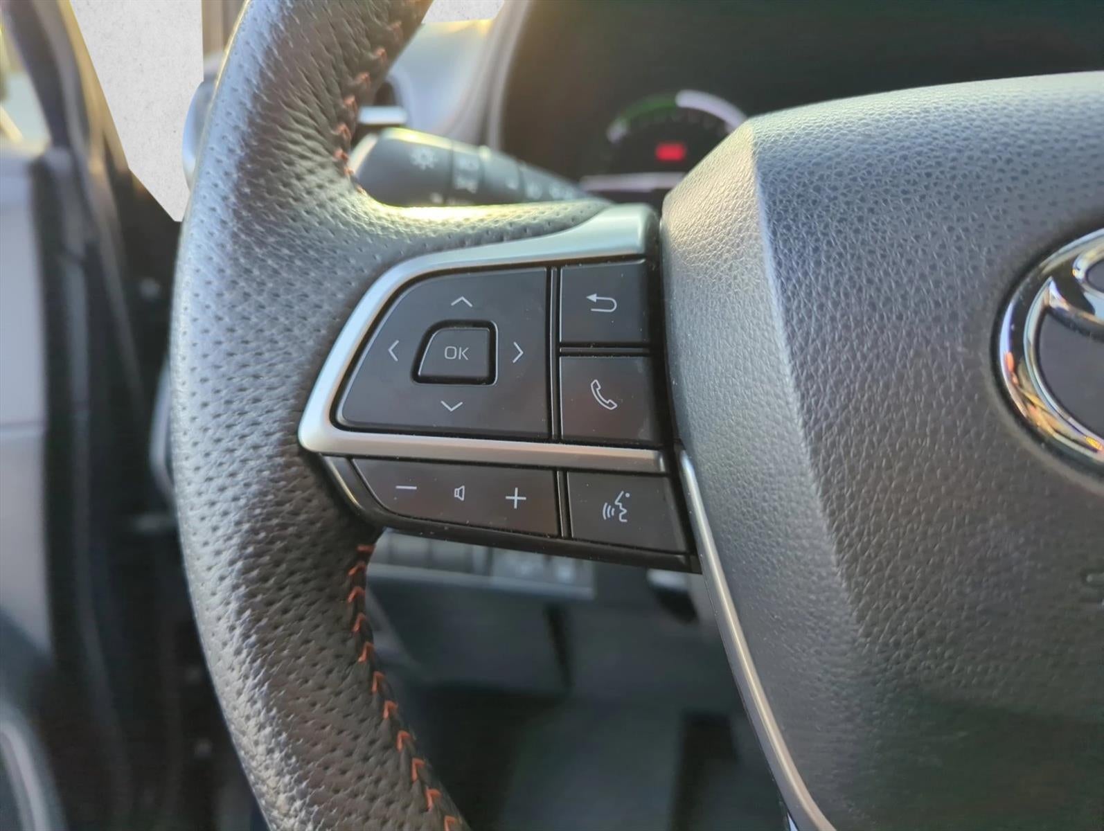 2023 Toyota Sienna XSE FWD 7-Passenger (Natl)