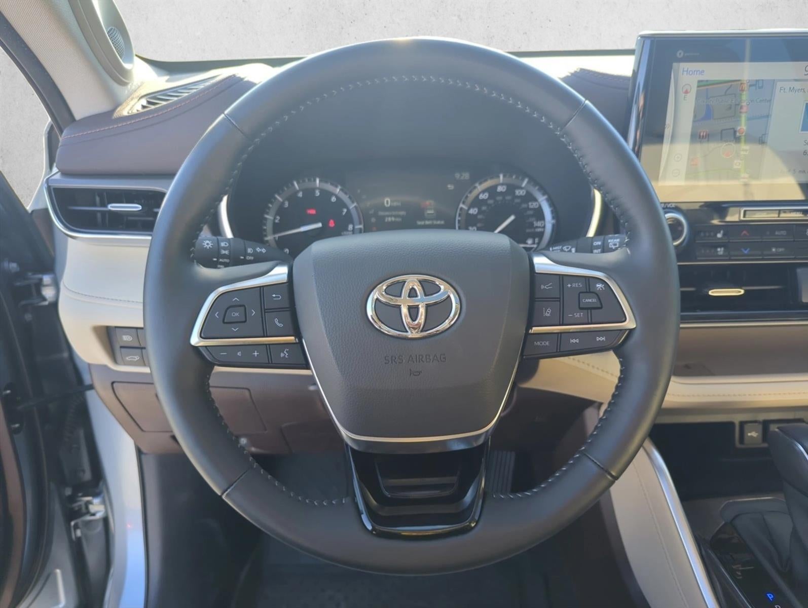 2021 Toyota Highlander Limited AWD (Natl)