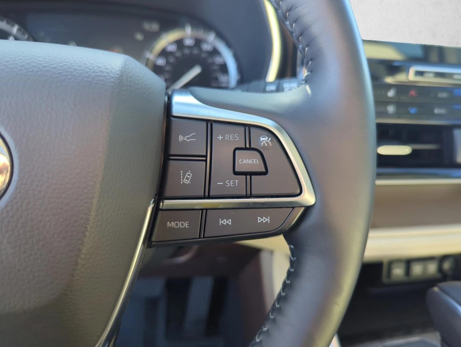 2021 Toyota Highlander Limited AWD (Natl)