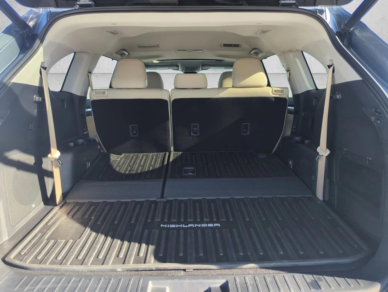 2021 Toyota Highlander Limited AWD (Natl)