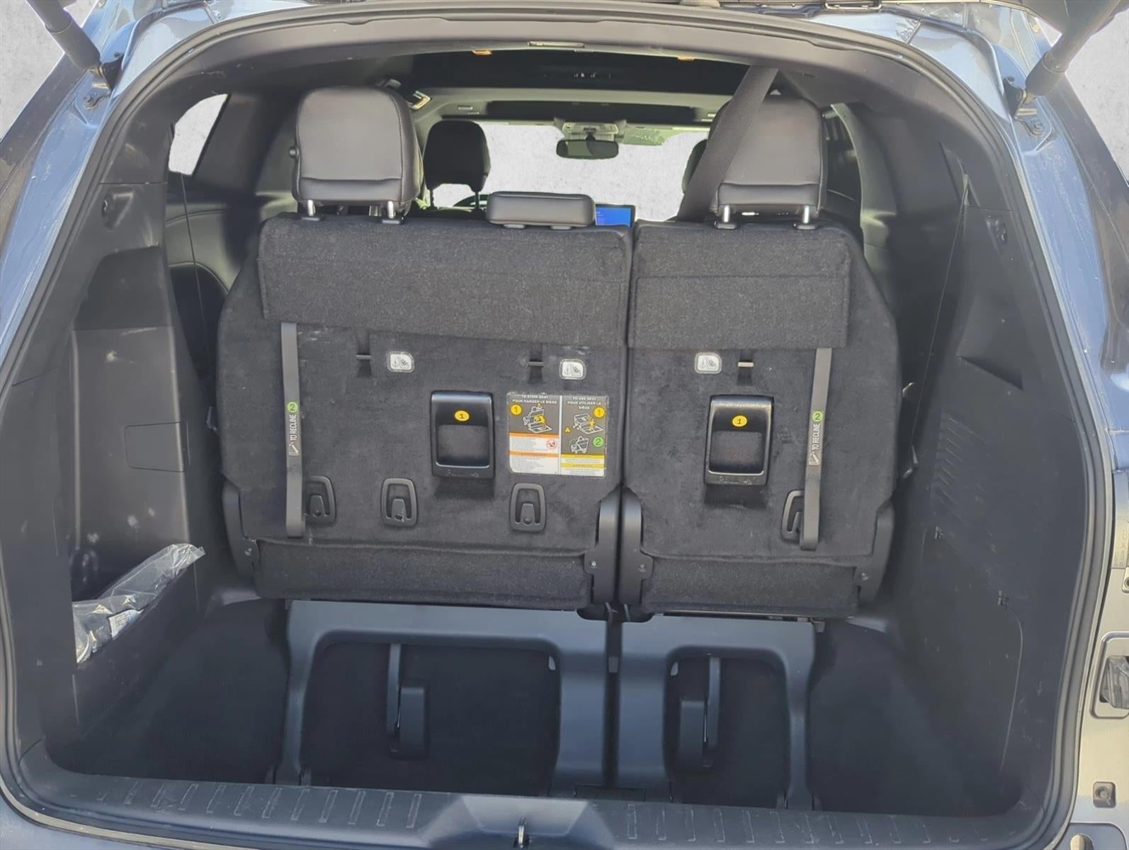 2025 Toyota Sienna Platinum FWD 7-Passenger (Natl)