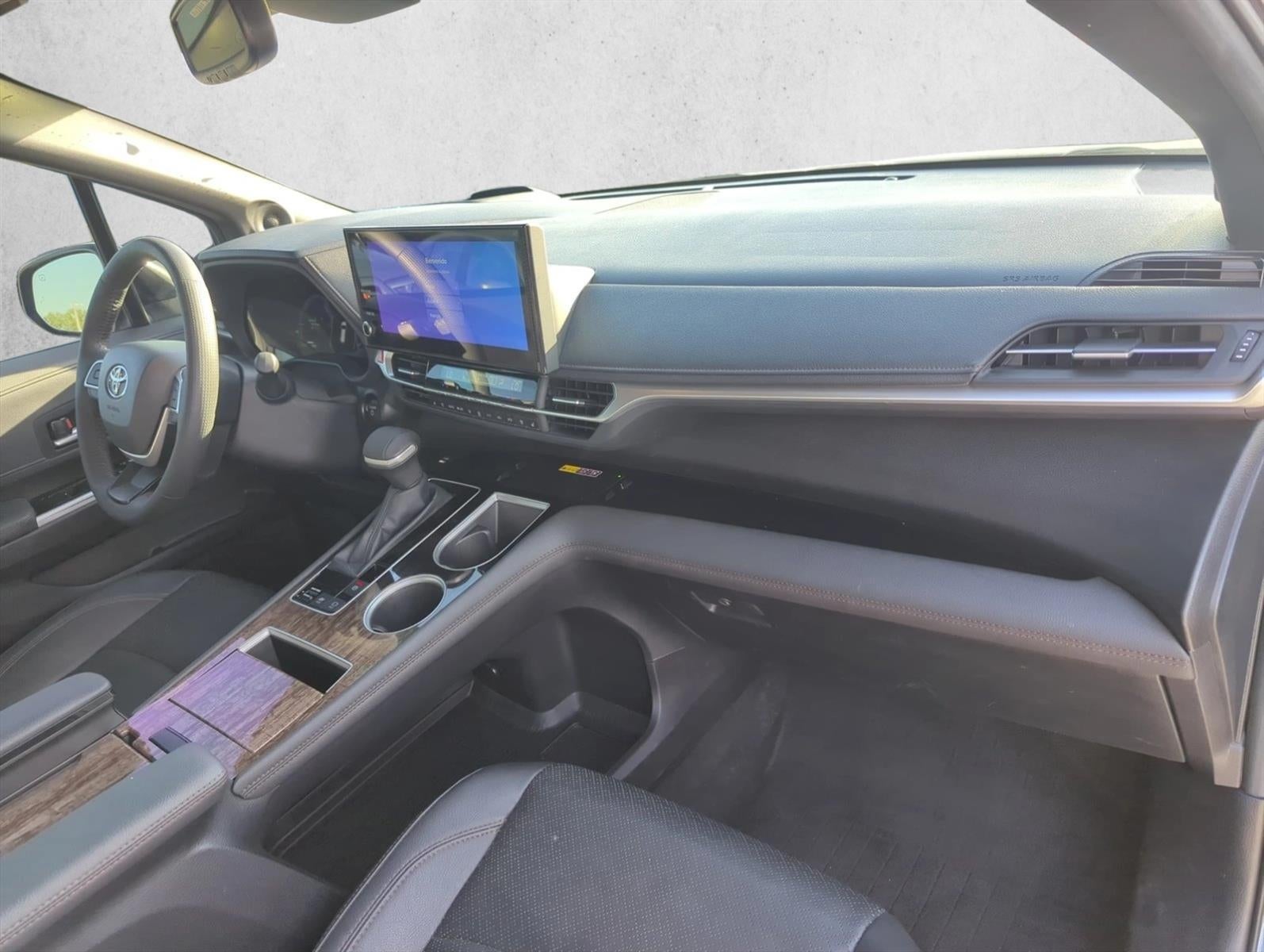 2025 Toyota Sienna Platinum FWD 7-Passenger (Natl)