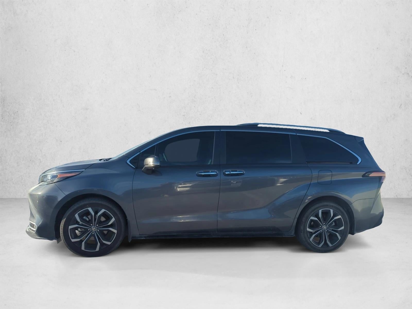 2025 Toyota Sienna Platinum FWD 7-Passenger (Natl)