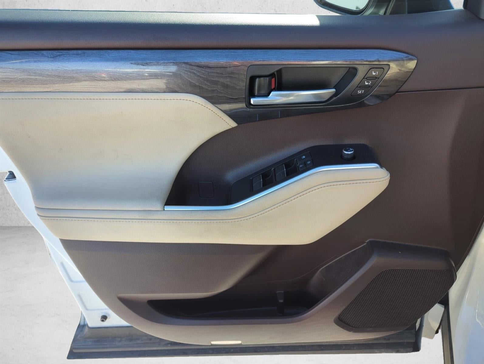 2021 Toyota Highlander Hybrid Platinum FWD (Natl)