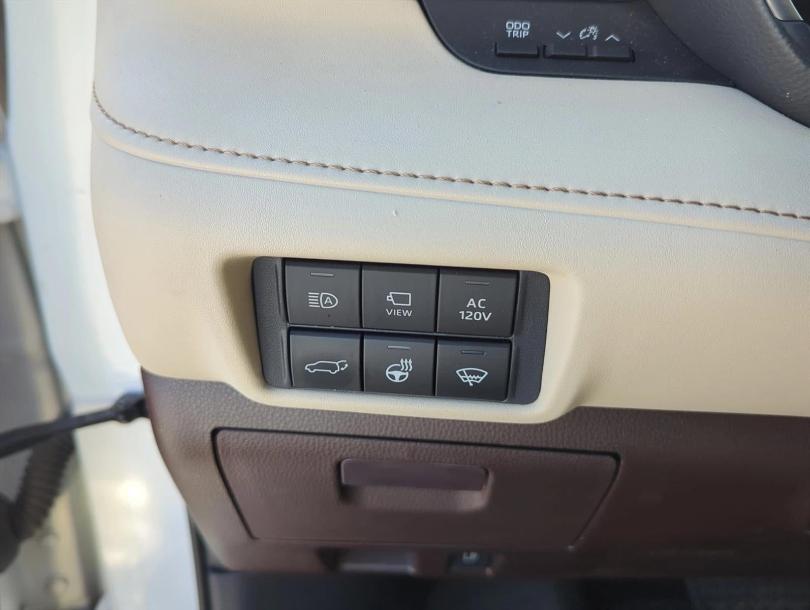 2021 Toyota Highlander Hybrid Platinum FWD (Natl)