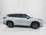 2022 Toyota Highlander Platinum AWD (Natl)