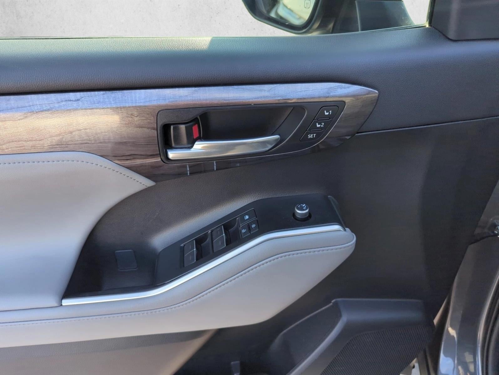 2021 Toyota Highlander Platinum AWD (Natl)