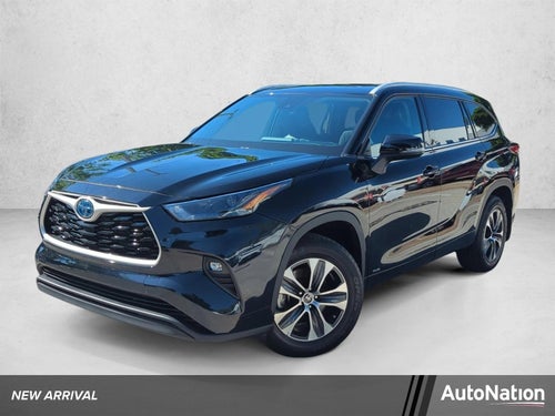 2022 Toyota Highlander Hybrid XLE AWD (Natl)