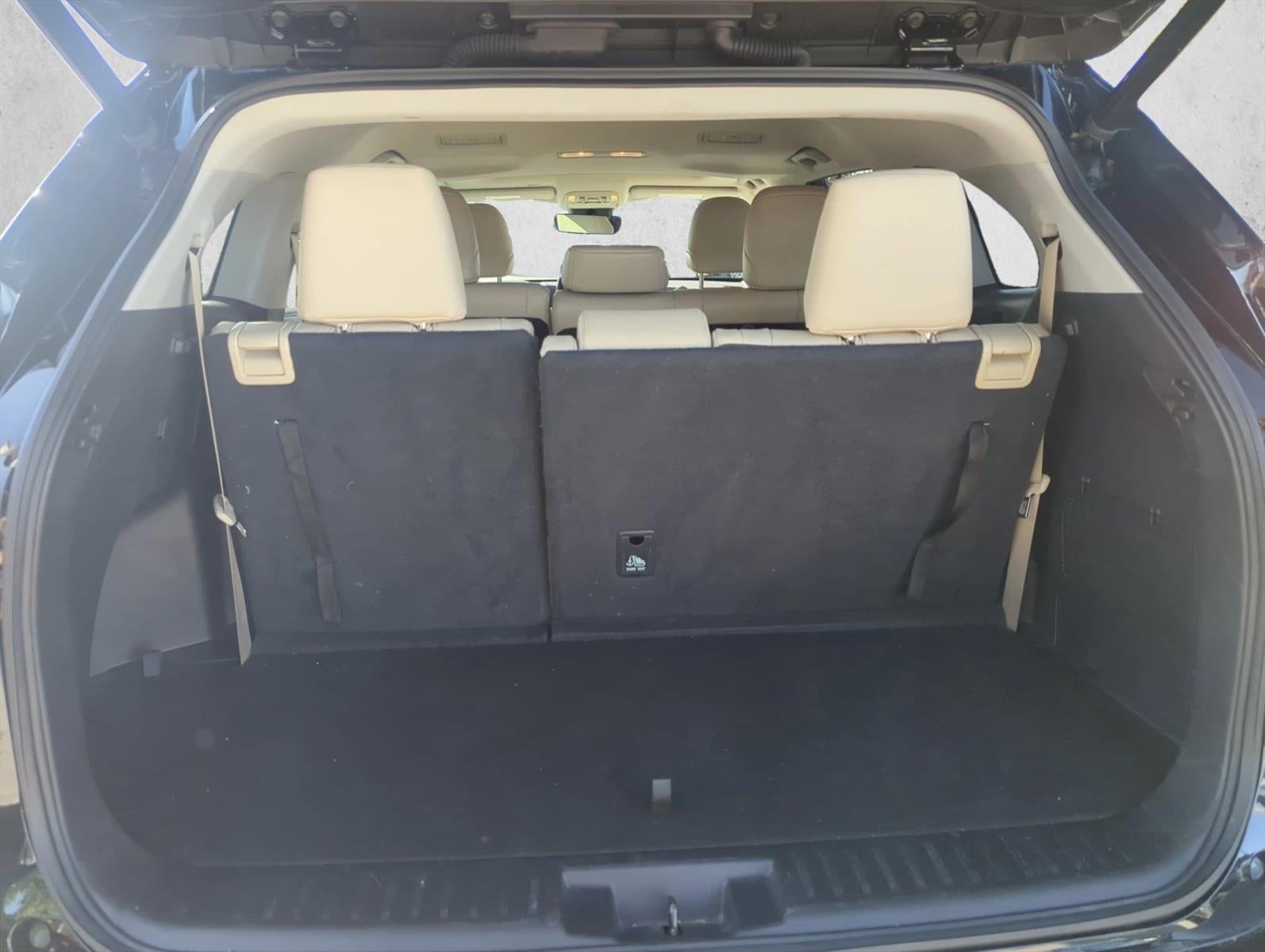 2022 Toyota Highlander XLE FWD (Natl)