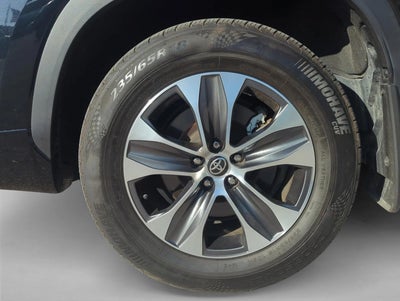 2022 Toyota Highlander XLE FWD (Natl)