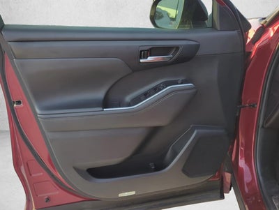 2020 Toyota Highlander XLE FWD (Natl)