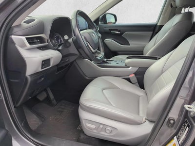 2022 Toyota Highlander XLE FWD (Natl)
