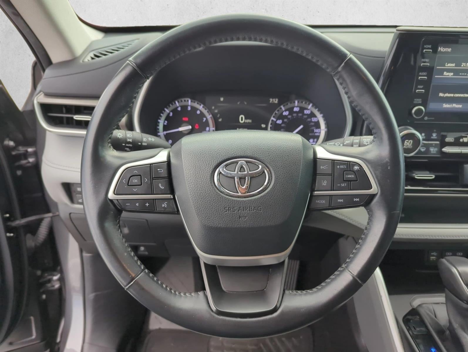 2022 Toyota Highlander XLE FWD (Natl)