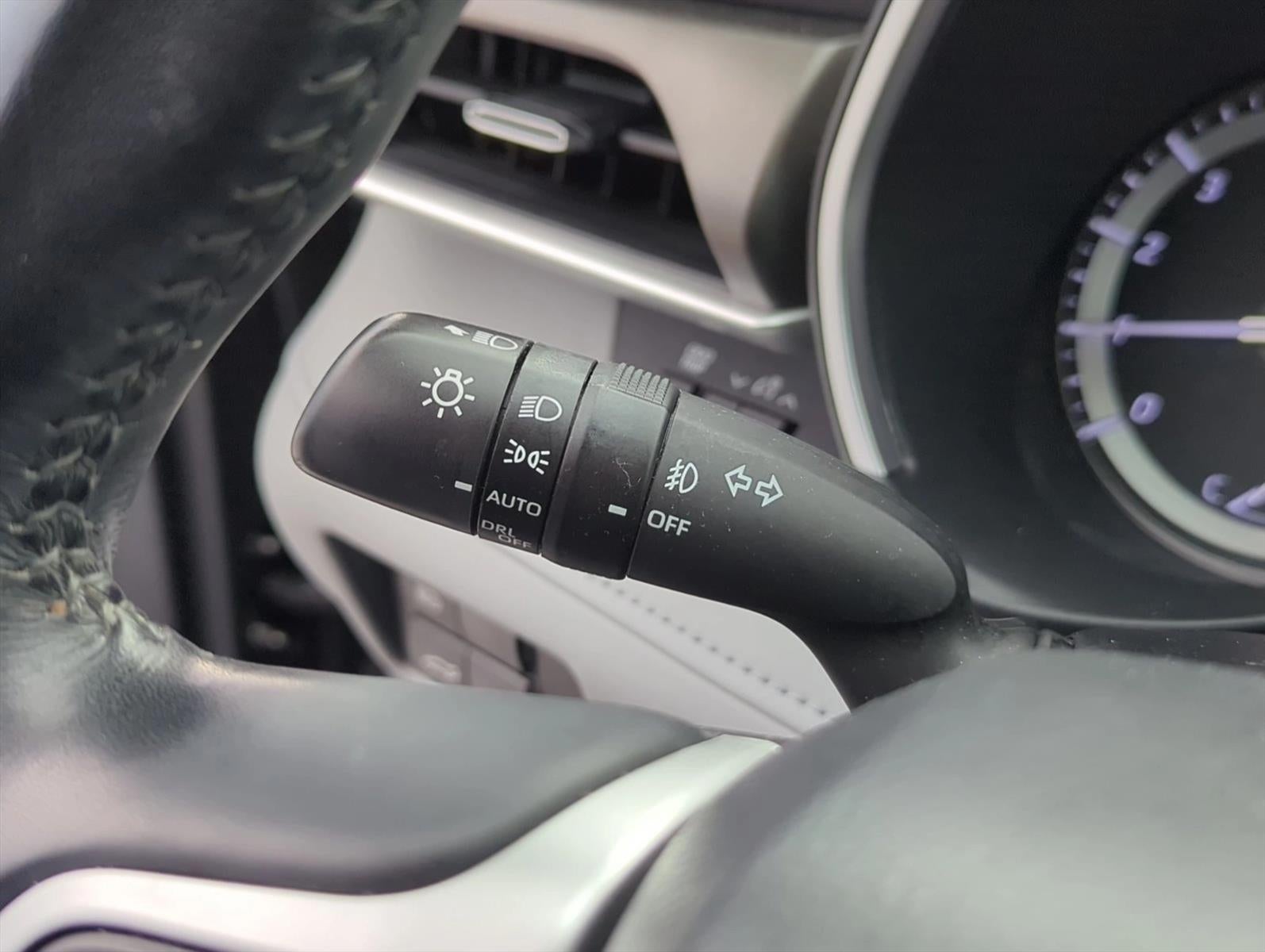 2022 Toyota Highlander XLE FWD (Natl)