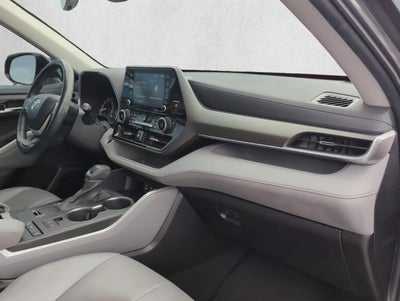 2022 Toyota Highlander XLE FWD (Natl)