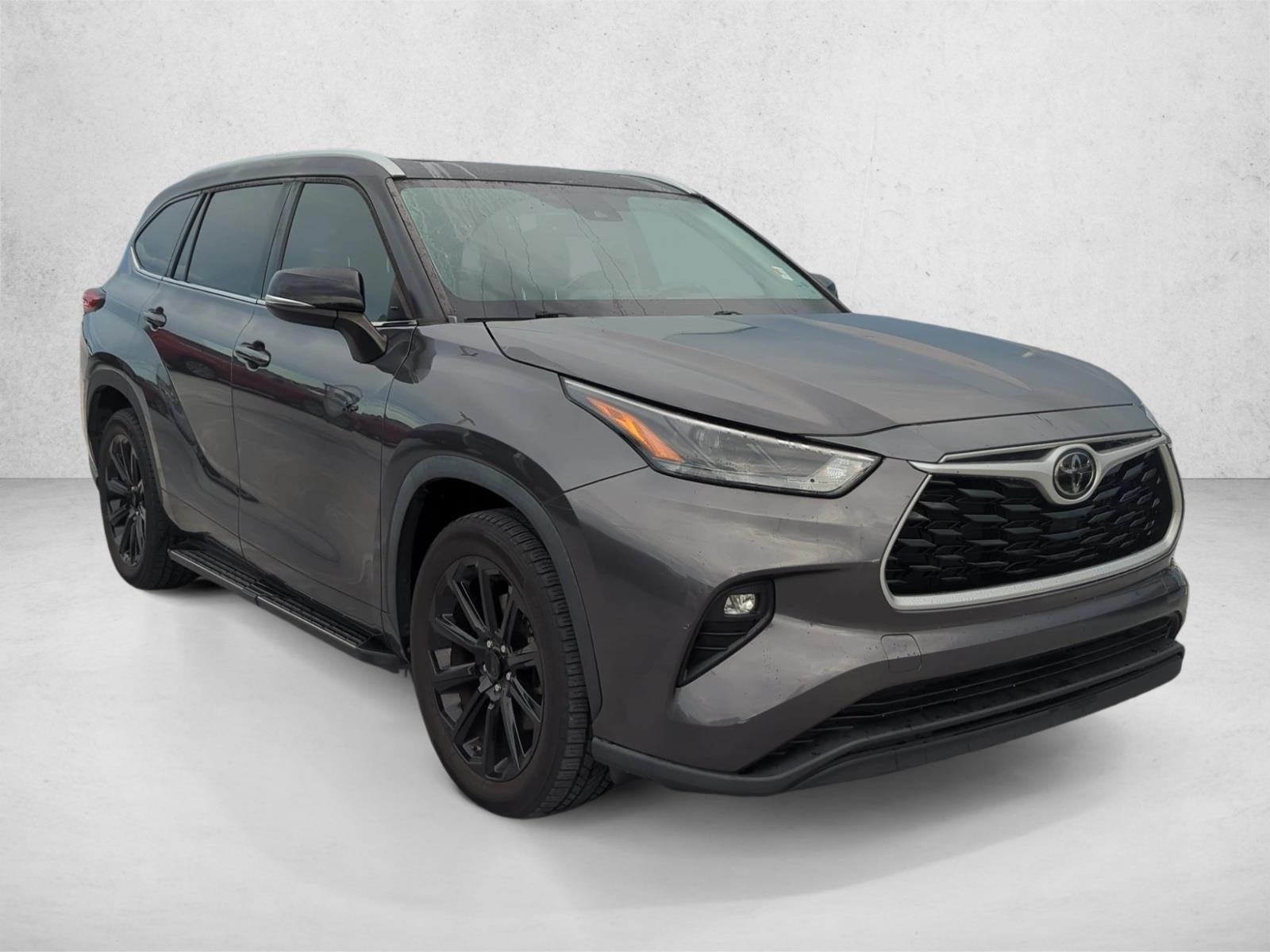 2022 Toyota Highlander XLE FWD (Natl)