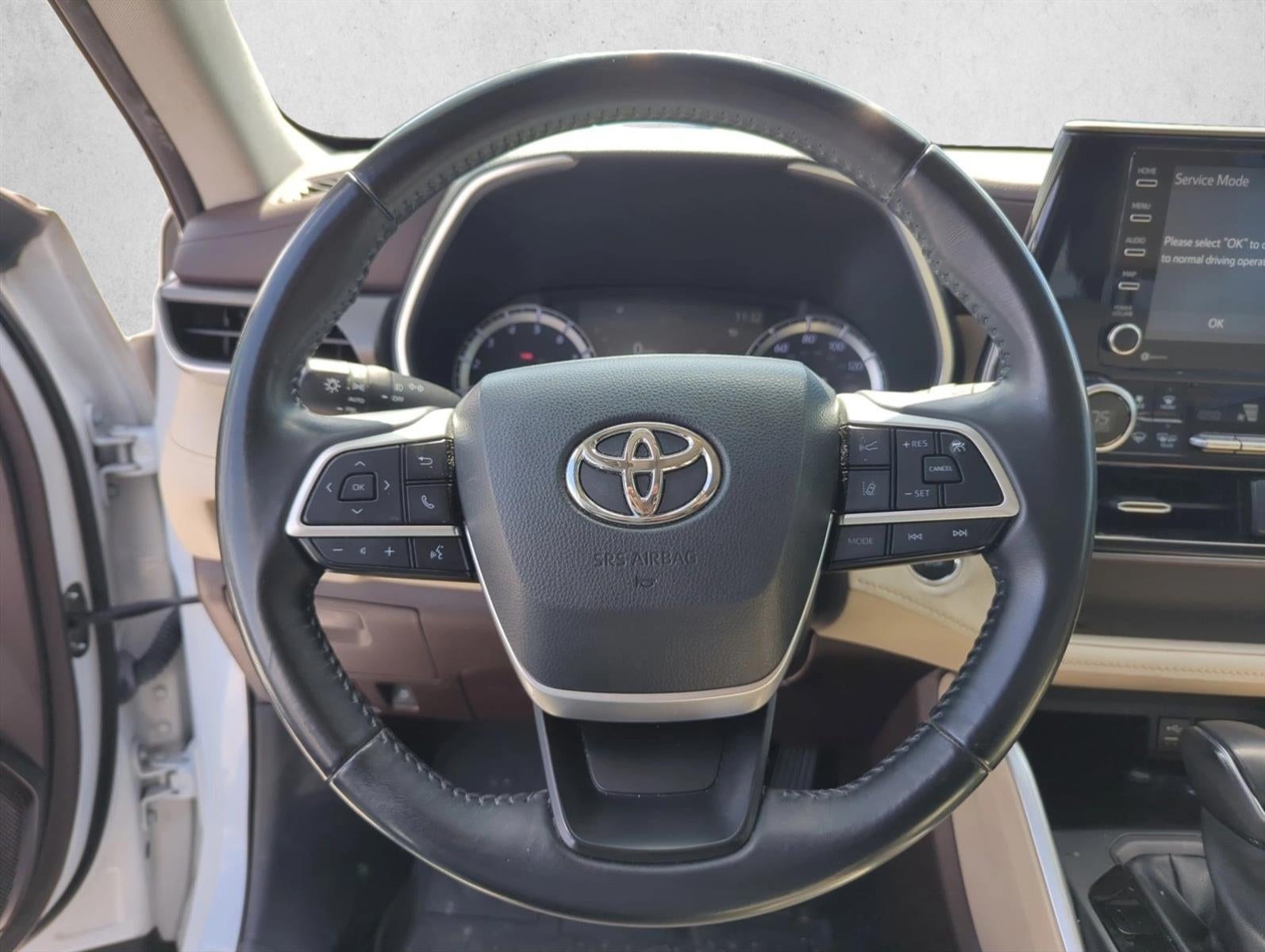 2022 Toyota Highlander XLE FWD (Natl)