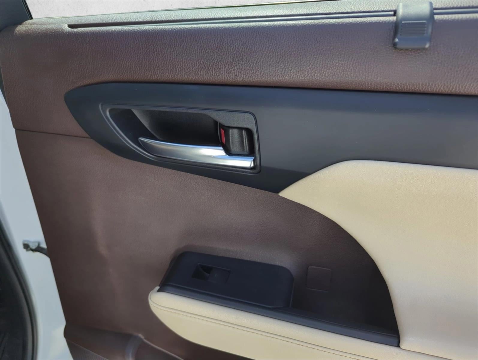 2022 Toyota Highlander XLE FWD (Natl)