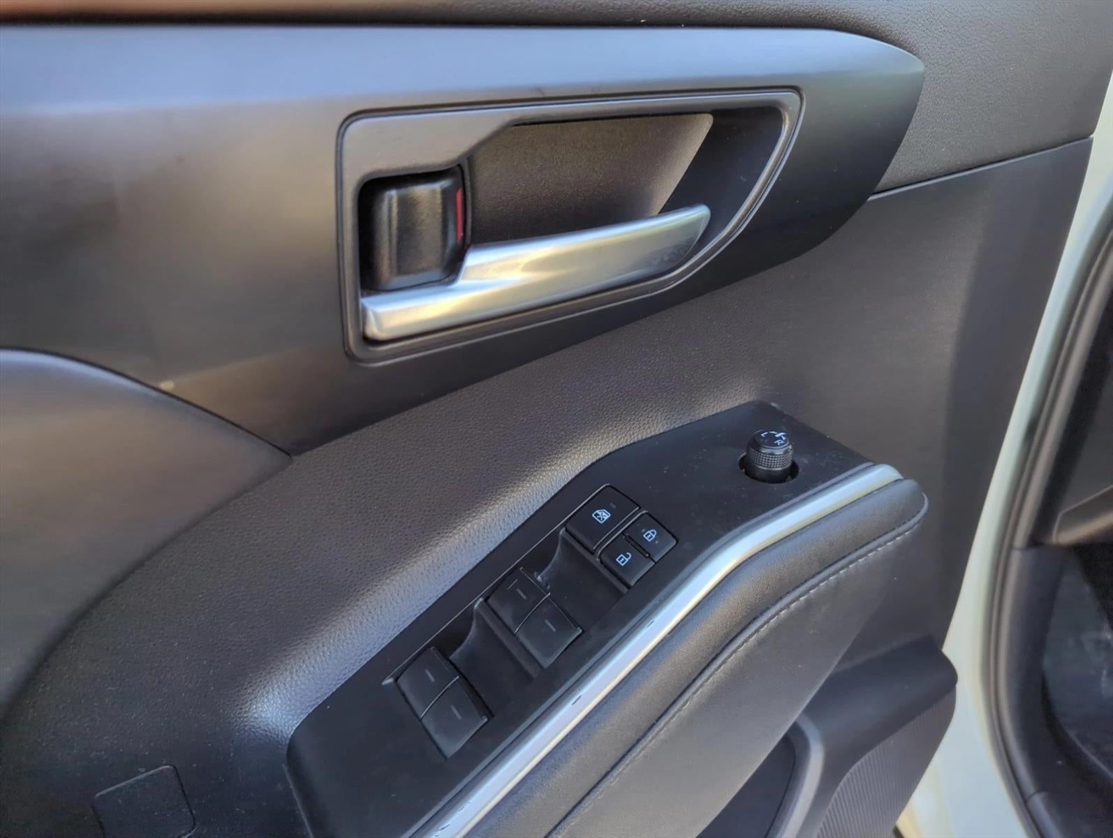 2020 Toyota Highlander XLE FWD (Natl)