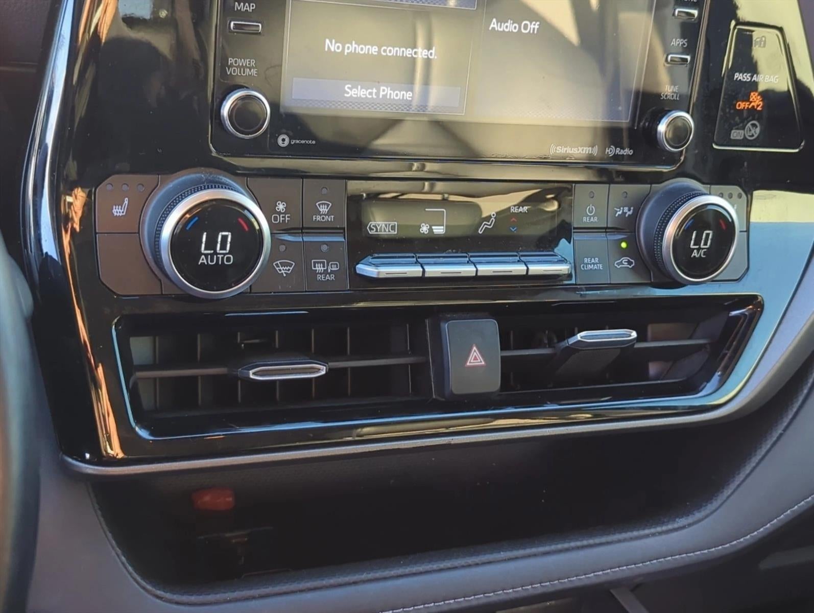 2020 Toyota Highlander XLE FWD (Natl)