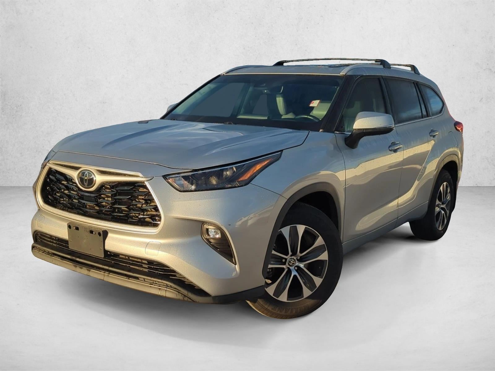 2022 Toyota Highlander XLE AWD (Natl)
