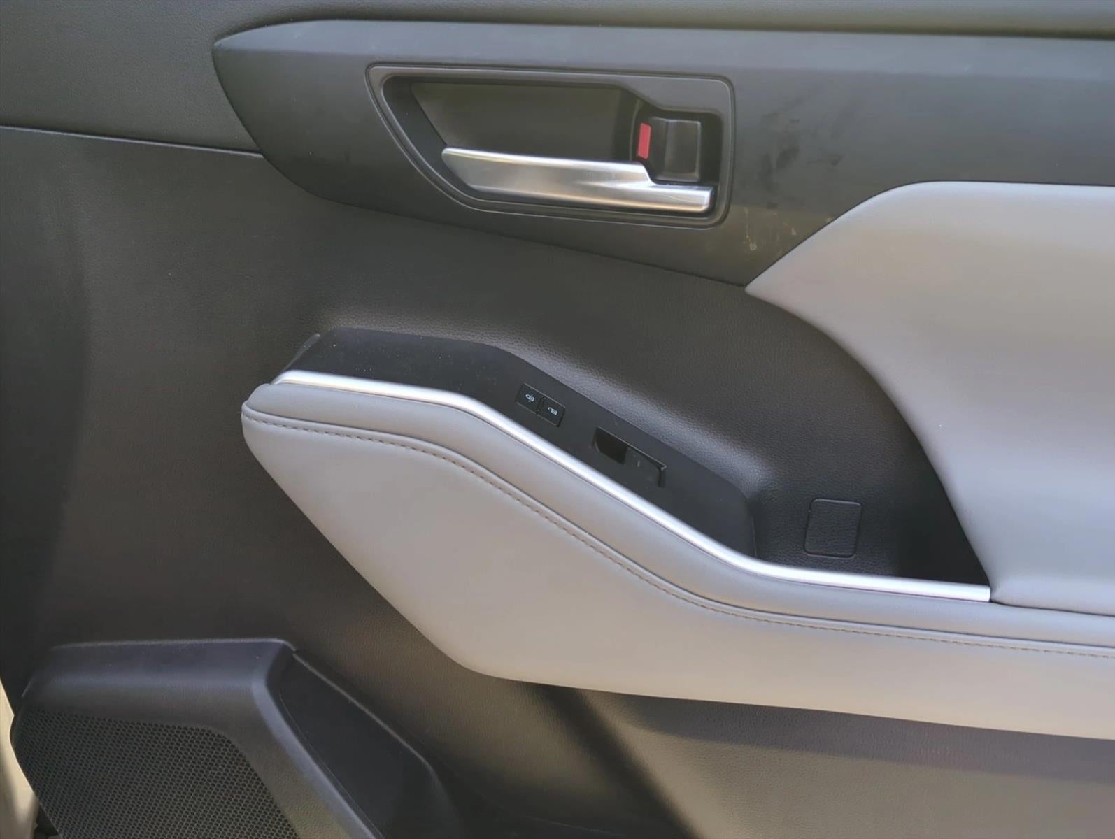 2022 Toyota Highlander XLE AWD (Natl)