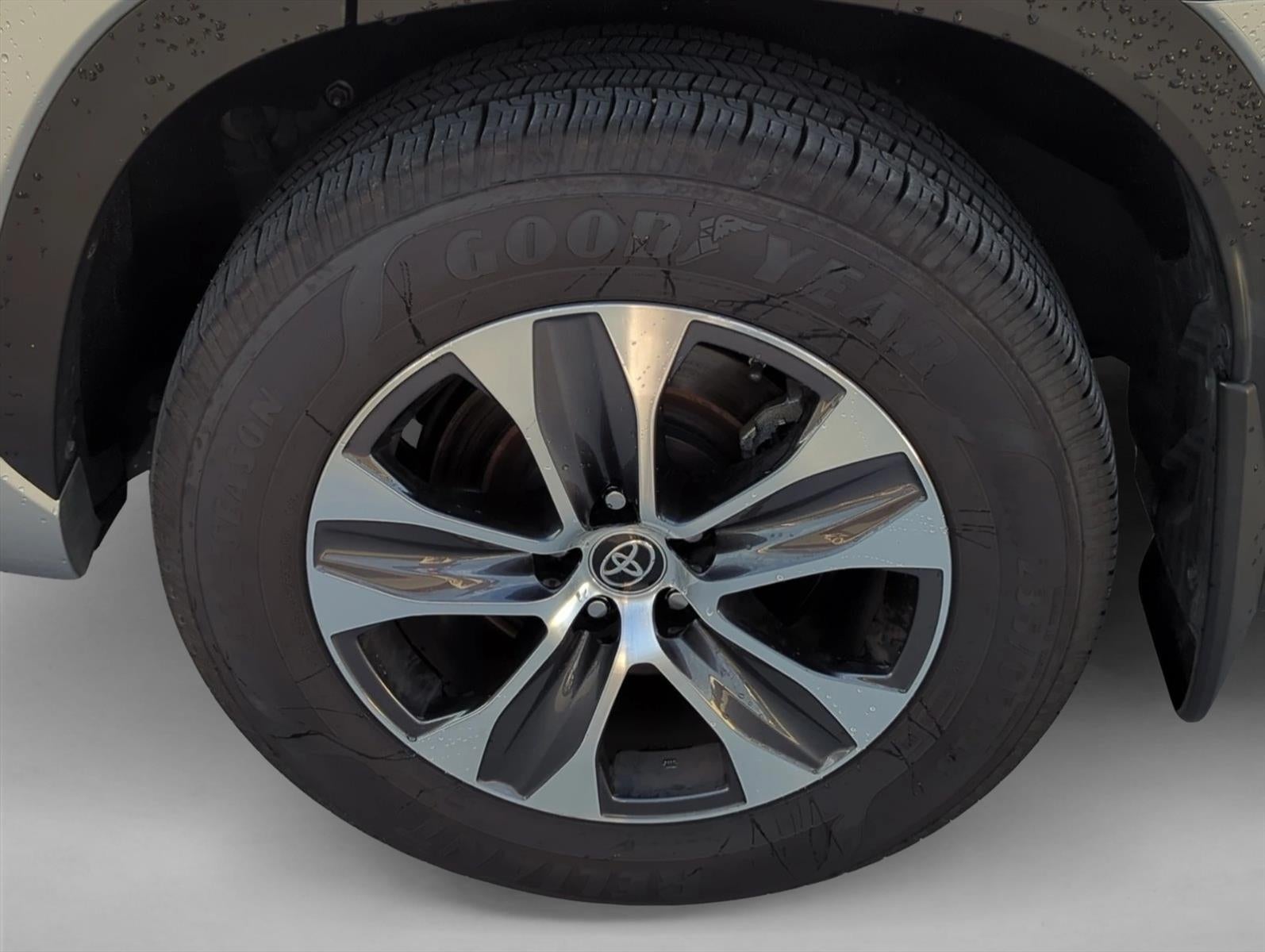 2022 Toyota Highlander XLE AWD (Natl)