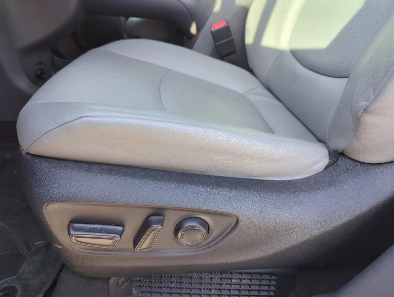 2023 Toyota Sienna XLE FWD 8-Passenger (Natl)