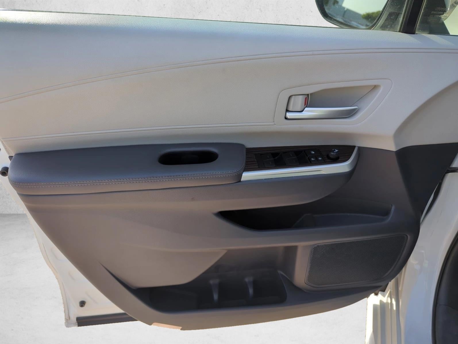 2023 Toyota Sienna XLE FWD 8-Passenger (Natl)