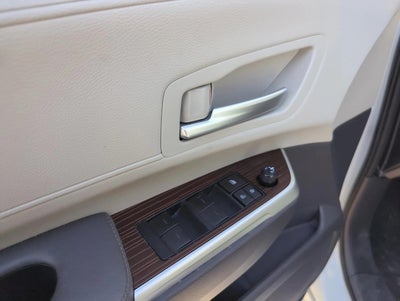 2023 Toyota Sienna XLE FWD 8-Passenger (Natl)