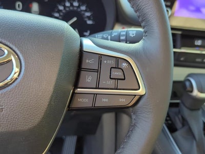 2025 Toyota Sienna XLE FWD 7-Passenger (Natl)