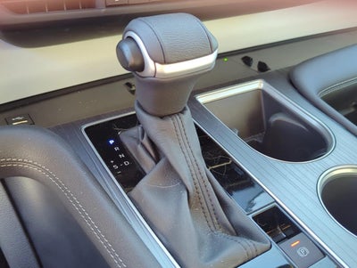 2025 Toyota Sienna XLE FWD 7-Passenger (Natl)