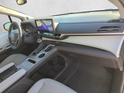 2025 Toyota Sienna XLE FWD 7-Passenger (Natl)