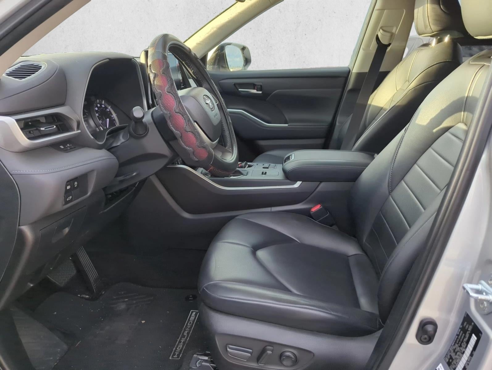 2024 Toyota Highlander XLE FWD (Natl)