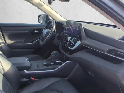 2023 Toyota Highlander XLE FWD (Natl)