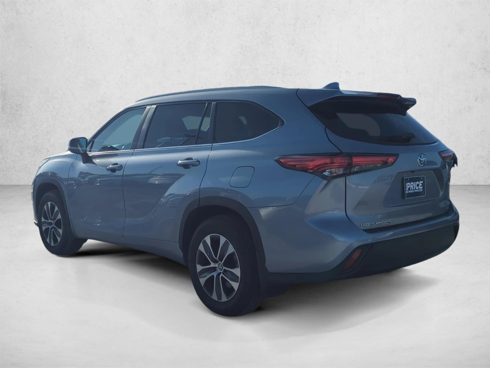 2023 Toyota Highlander XLE FWD (Natl)