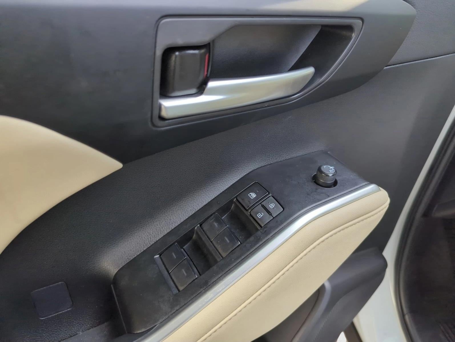 2023 Toyota Highlander XLE FWD (Natl)