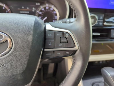2023 Toyota Highlander XLE FWD (Natl)