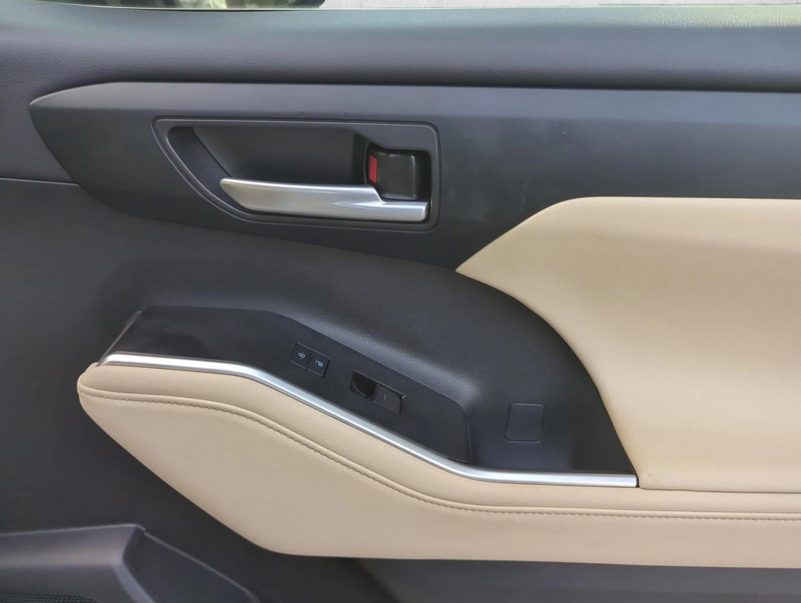 2023 Toyota Highlander XLE FWD (Natl)