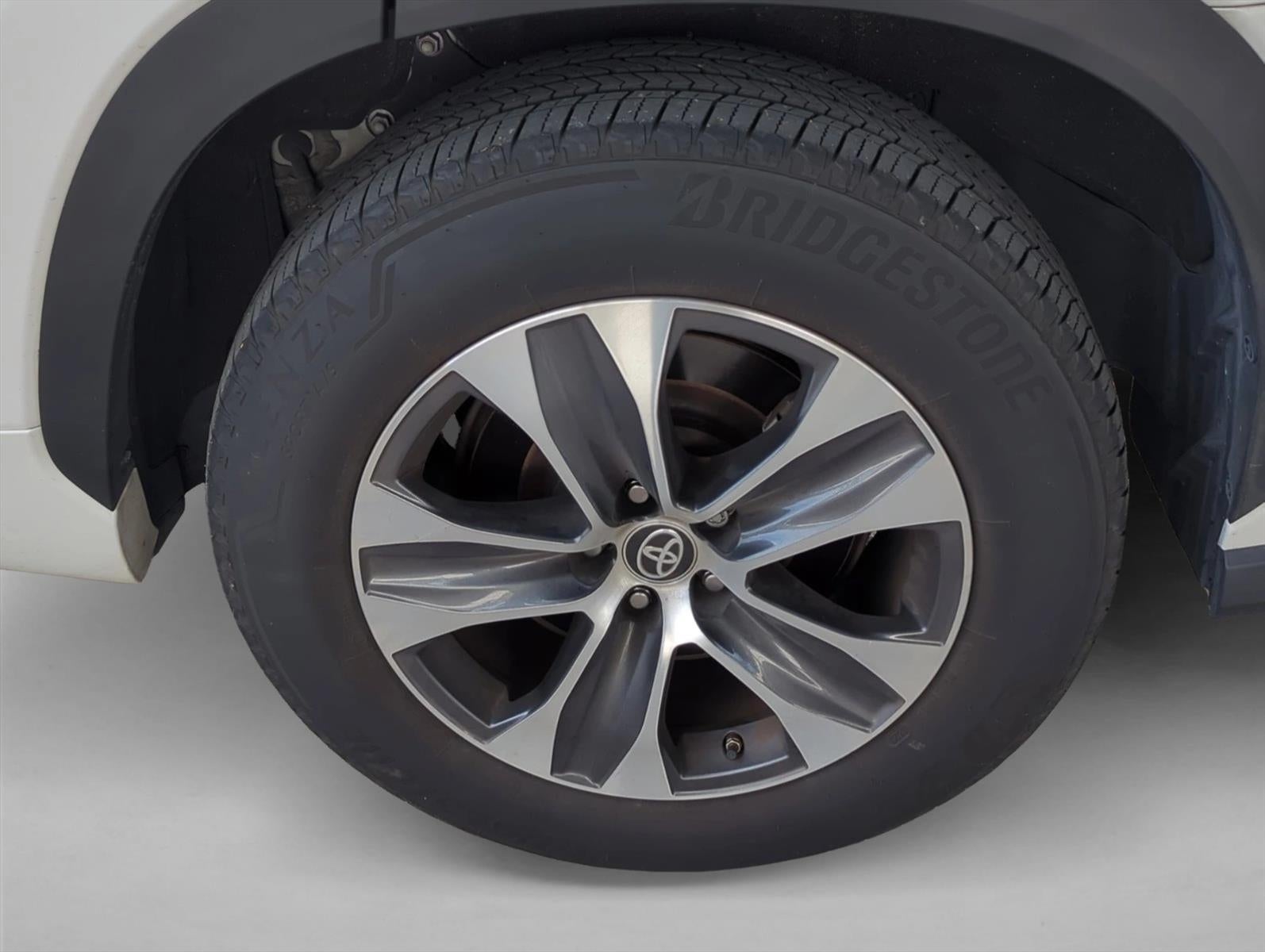 2023 Toyota Highlander XLE FWD (Natl)