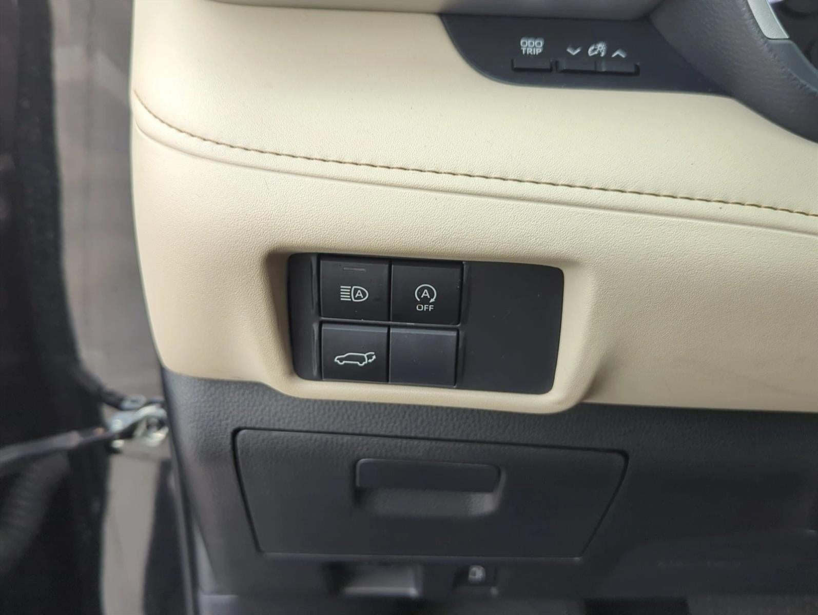 2023 Toyota Highlander XLE FWD (Natl)