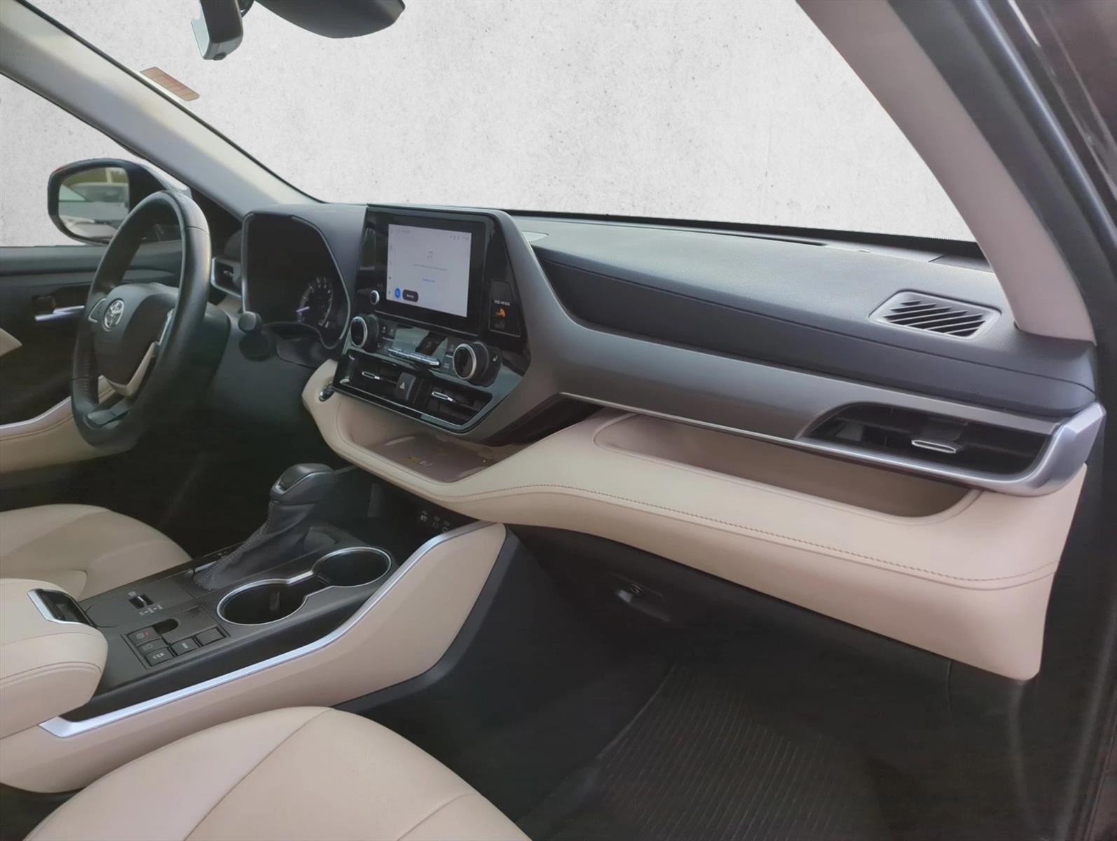 2023 Toyota Highlander XLE FWD (Natl)