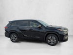 2023 Toyota Highlander XLE FWD (Natl)