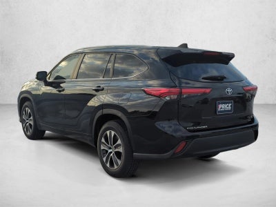 2023 Toyota Highlander XLE FWD (Natl)