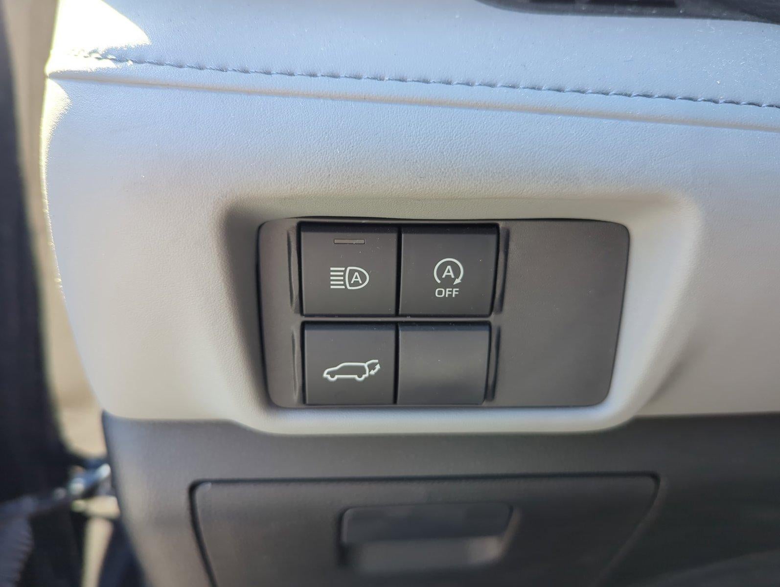 2023 Toyota Highlander XLE FWD (Natl)