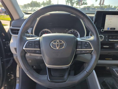 2023 Toyota Highlander XLE FWD (Natl)